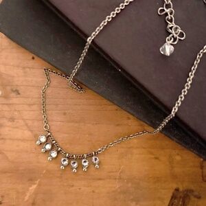Sorrelli Petite Sparkling Station Necklace- Silver Tone- Swarovski Crystals- EUC